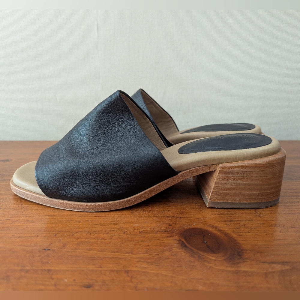 Poppy Barley Black Leather Spritz Heeled Sandal